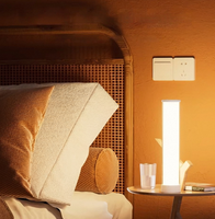 Lampe d'ambiance intelligente à changement de couleur et intensité variable, contrôle par application à distance, batterie 3600 mAh, design moderne, lampe de chevet pour