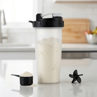 Bouteilles d'eau en plastique sans BPA de 700 ml avec logo personnalisé pour la vente en gros – Nouveauté pour la gym, les fêtes, les boissons, les shakes et les protéines à boire directement
