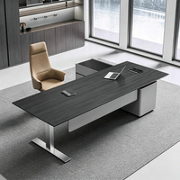 Table de réunion Stellan D, table de conférence de bureau commerciale, placage en chêne blanc avec couvercle rabattable et chemin de câbles