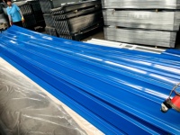 Farbbeschichtete Wellblech-Dachplatte SGCC 0,12-0,13mm Langlebig Hochfest Werkstatt-Schuppen-Gebäude Wandverkleidung Schweißen Biegen