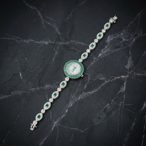 Reloj Inteligente de Cuarzo Elegante y Moderno para Mujer, Monitor de Ritmo Cardíaco, Correa Plateada, No Resistente al Agua, para Enfermeras - Product Image 1