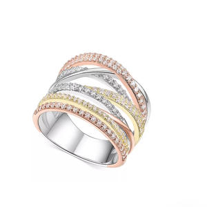 Anello F353 con Diamanti, Placcato in Oro Rosa 18K, Taglio Brillante Rotondo, Diamanti Naturali, per Uso Quotidiano Femminile - Product Image 2