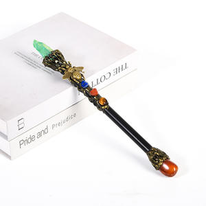 <span class=keywords><strong>Baguette</strong></span> <span class=keywords><strong>magique</strong></span> universelle sculptée en cristal naturel pour la <span class=keywords><strong>baguette</strong></span> <span class=keywords><strong>Harry</strong></span> <span class=keywords><strong>Potter</strong></span> Fourniture directe d'usine d'origine à noyau métallique - Product Image 4