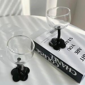 Кривое»; Ручная роспись; Красивое платье с цветочным узором для стекла рюмки Nordic ребристые бокалы для вина роспись напитков бокал вина с зеленым стеблем - Product Image 6