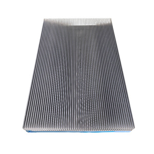 Radiateur en aluminium à dents de pelle Yimeida 100x80x20mm pour tube thermique, convertisseur de fréquence industriel, stockage d'énergie photovoltaïque - Product Image 1
