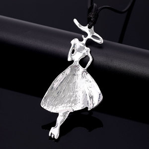 Collier long en argent vintage, forme de visage, pour femmes, tendance 2022, bijoux gothiques, produits tendance - Product Image 2