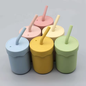 Nouveauté : Gobelets d'apprentissage en silicone de qualité alimentaire pour bébé, sans BPA, avec paille en silicone pour l'alimentation et l'apprentissage - Product Image 6