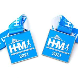 Medallas Deportivas Personalizadas de Metal para Maratón, 5k y 10k, en Oro, al por Mayor - Product Image 3