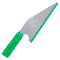 Outil d'application de film automobile en forme de pistolet, applicateur de film pour vitres grandes surfaces, raclette en plastique souple pour éliminer l'eau