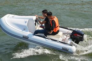 Yacht de sport certifié CE, <span class=keywords><strong>bateau</strong></span> gonflable en fibre de verre 350*175cm avec moteur hors-bord, prêt pour les loisirs et la navigation en haute mer - Product Image 2