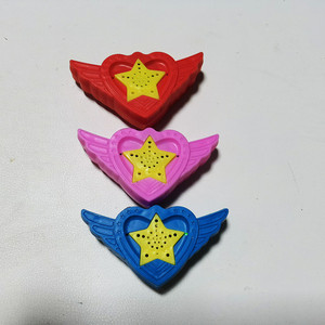 Wing Shaped <b>Music</b> <b>Box</b> Red Blue Pink 3-6 Years Roller Skating Accessories Unisex Toy - Product Image 4