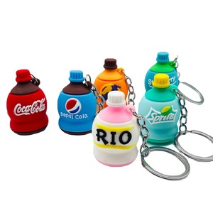 Sáng Tạo mô phỏng cho Coke chai Carabiner Keychain PVC keo uống chai soda <span class=keywords><strong>Sprite</strong></span> Fanta Mặt dây chuyền vật liệu cao su - Product Image 4
