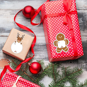 Autocollants de Noël Étiquettes de nom Étiquette de cadeau de vacances Étiquettes personnalisées vers et depuis les étiquettes pour le cadeau de Noël - Product Image 6