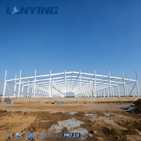 Bâtiment préfabriqué en structure d'acier, charpente en acier galvanisé, toit en métal, atelier, entrepôt