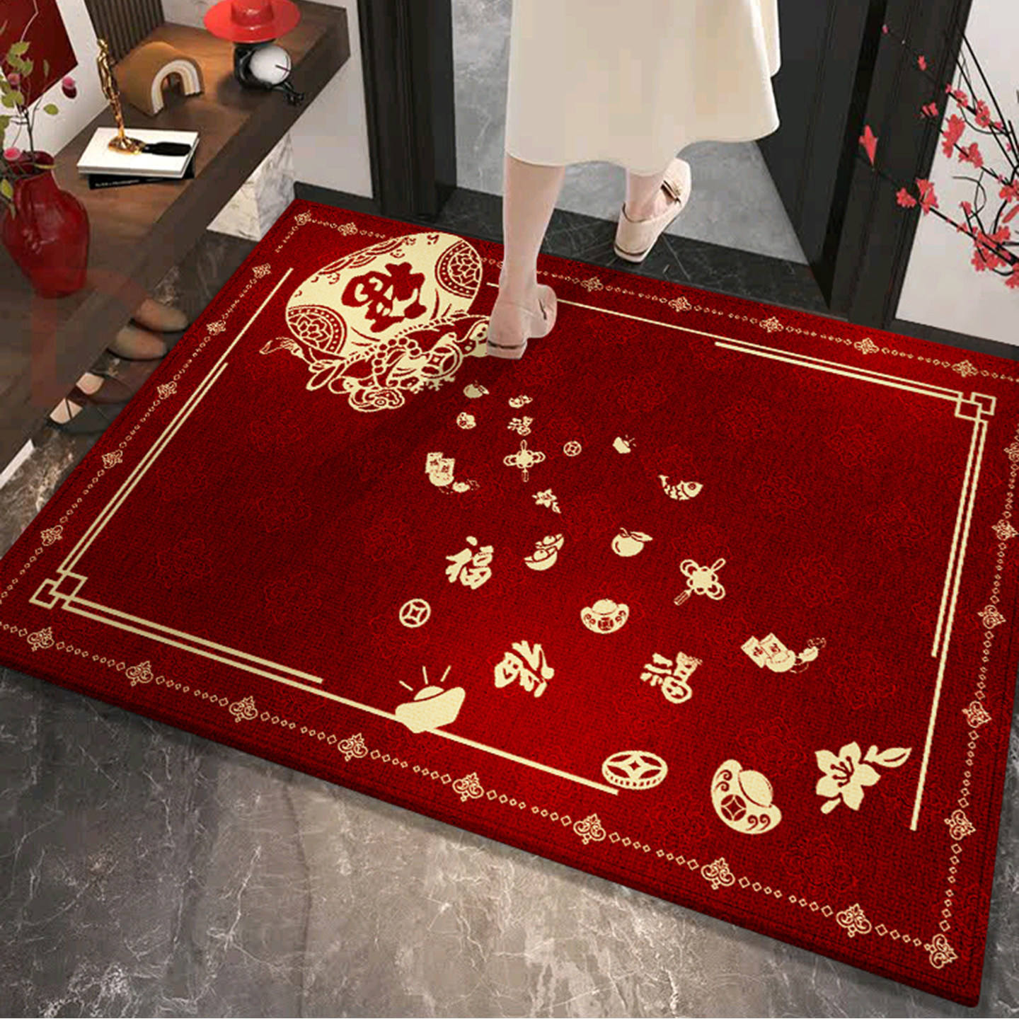 Les bénédictions remplissent la cour