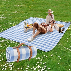 Wholesale Beach Picnic Blanket Extra Large Foldable Picnic Mat PEVA Travelling Waterproof Picnic Blanket for Outdoor - Product Image 4