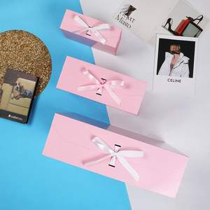 Boîtes cadeaux roses pour cadeaux avec couvercle à fermeture magnétique Boîte cadeau de luxe Boîtes rectangulaires pliables pour l'emballage de cadeaux - Product Image 6