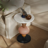 Table d'appoint en bois au design nordique moderne et simple avec motif diamant, table basse créative de luxe léger pour salon et chambre à coucher