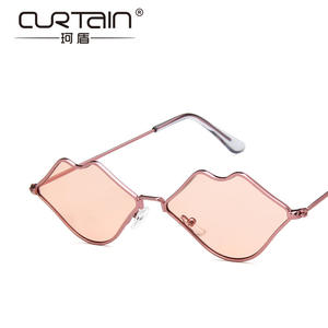 צורת השפה הבציר נשיקה מותג מעצב משקפי שמש לנשים סגסוגות משקפי שמש - Product Image 4