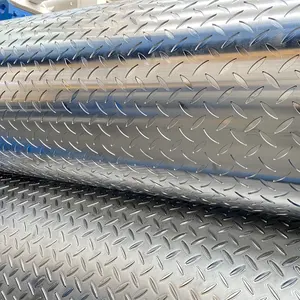 Ut Certificaat Cnc Gegraveerd Metalen Plaatstaal Embossing Roller Door Elektro-Slak Raffinage Proces En Gesmeed