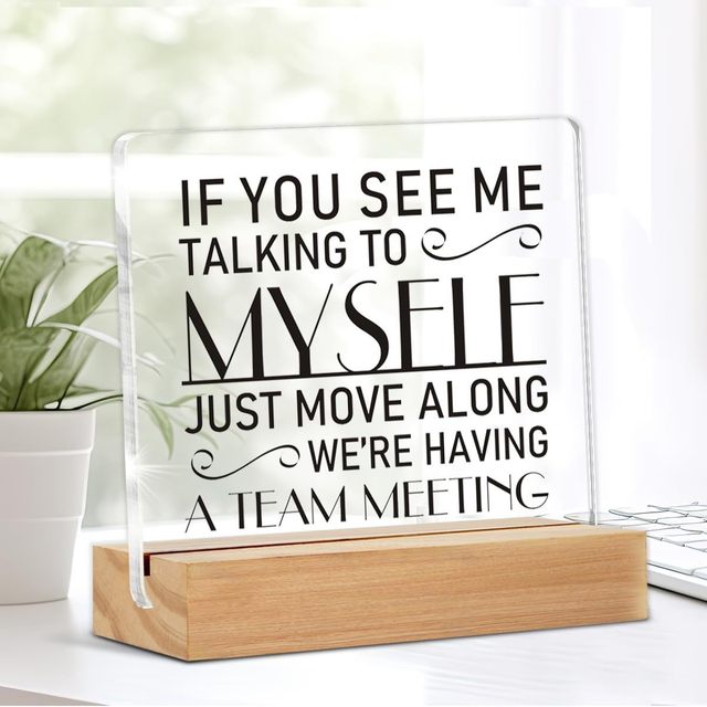 French-Inspired Motivational Acrylic Rectangle Plaque with Painted Wooden Base for Hotel and Restaurant Decor