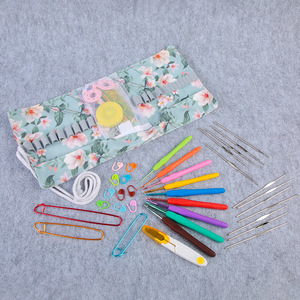 Herramientas de tejer DIY hechas a mano para <span class=keywords><strong>Amazon</strong></span>, ganchos de <span class=keywords><strong>ganchillo</strong></span> de aluminio transfronterizos, mango de goma, juego completo de bolsas de rollo, hilo al por mayor - Product Image 4