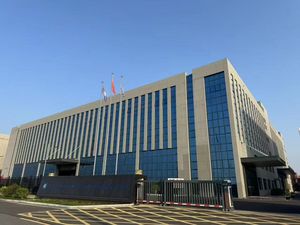 Macchina Automatica a Tre Stazioni per Assemblaggio e Saldatura di Estintori/Saldatura di Cilindri per Estintori - Product Image 2