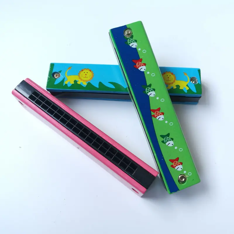 Copllent 13CM manufacturer small harmonica cartoon wooden early education music toy 16 hole