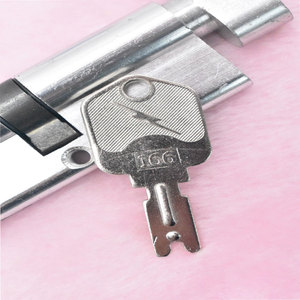 Llave Virgen de Latón en Oferta - Product Image 3