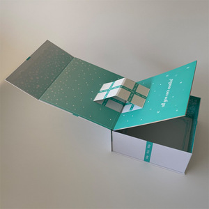 กล่องของขวัญป๊อปอัพ 3 มิติ รูปทรงสี่เหลี่ยม พิมพ์ลายโฮโลแกรมด้วยเลเซอร์ พร้อมแม่เหล็กสำหรับโชว์สินค้า บรรจุภัณฑ์ของขวัญ กระดาษแข็งสีเทาเคลือบผิว - Product Image 3