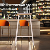 Mobilier industriel moderne et élégant pour restaurants et cafés, tabourets de bar et table à manger en bois