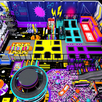 Équipement de terrain de jeux intérieur pour enfants Alpha Omega Commercial avec thème arcade, trampoline, toboggan en spirale, piscine à balles, carrousel