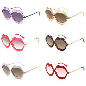 사용자 정의 로고 신상품 유행 패션 디자이너 립 모양 남자 여자 선글라스 립 키스 모양 패션 선글라스 - Product Image 2