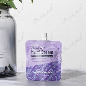Kit de Viaje para el Cuidado Corporal con Aroma a Lavanda de Marca Propia, con Crema de Manos, Crema de Pies y Exfoliante Corporal - Product Image 5