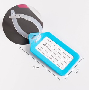 Étiquette de bagage de voyage personnalisée avec logo, motif de dessin animé en caoutchouc, impression sérigraphique, cadeau promotionnel portable pour entreprise - Product Image 4