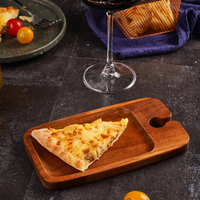 Großhandel New Style Natural Acacia Wood Serviert ablett Snack Serviert eller Charc uterie Board Food Platter Weinglas Loch Party