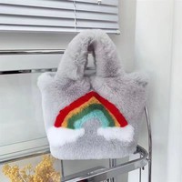 Personnalisé Luxe Élégant Hiver Sac À Main Fourrure Pochette Mignon Lettre Motif En Peluche Sac À Bandoulière Deux Bretelles Broderie Léger