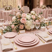 Assiettes de présentation élégantes en dentelle rose pour mariage, vente en gros, service de vaisselle en céramique rose blush, assiette de dîner ronde en porcelaine gaufrée