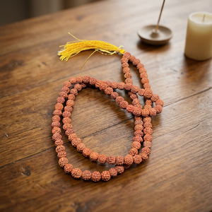 Bracelet Mala Bouddhiste en Perles de Rudraksha Naturelles à 5 Faces, Perles de Prière en Bois avec Pompon, Unisexe, pour Méditation et Yoga - Product Image 3