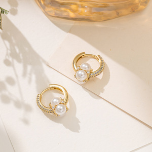 ต่างหูมุกทรงกลมสีทองประดับเพชรซิร์คอนสำหรับงานปาร์ตี้ - Product Image 2