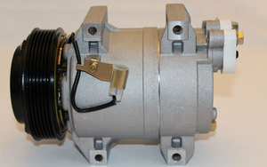 Compresor de aire acondicionado para automóvil DKS17D para <span class=keywords><strong>Volvo</strong></span> C70/S60/S80/XC90 <span class=keywords><strong>diesel</strong></span> 03-09 8602998 8602359 8603891 36001066 - Product Image 3
