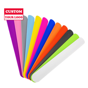 इवेंट मार्केटिंग और स्नातक उपहार के लिए व्यक्तिगत सिलिकॉन रबर आर्मबैंड थोक किफायती थप्पड़ कंगन - Product Image 5