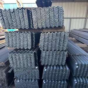 Q235 Q345b Acier à angle équilatéral laminé à chaud MS Q235 Structure en acier à angle <span class=keywords><strong>Dimensions</strong></span> Acier à angle galvanisé - Product Image 5
