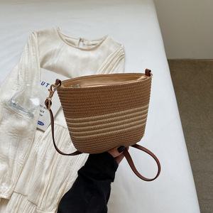 Sacs fourre-tout pour femmes en gros directement de l'usine, sacs seau, sacs messager à empiècements, sacs à bandoulière en paille tressée pour femmes - Product Image 1