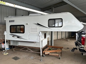 Vente en gros : Nouveau design de camping-car pour pick-up 4x4, camping-car à toit rigide, caravane – Meilleur prix - Product Image 4