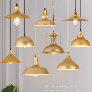 โคมไฟระย้าสไตล์เรโทรอินดัสเทรียลแบบหัวเดียวสำหรับร้านอาหาร สไตล์สแกนดิเนเวียน เหมาะสำหรับร้านตัดผม ร้านหม้อไฟ ร้านอาหารแบบโซ่ และร้านค้าเชิงพาณิชย์ - Product Image 3