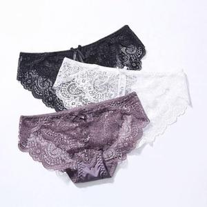 Nouveautés : Culotte string sexy à fesses ouvertes pour jeunes femmes matures, avec bas. - Product Image 1