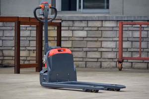 Disponível Mini Máquina De Elevação Empilhador De Paletes Elétrico 1000-2000kg Empilhadeira De Rolo De Papel à venda - Product Image 4