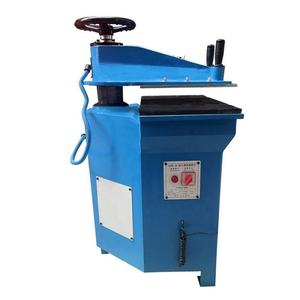 Machine de découpe de cuir pour la fabrication de chaussures, presse automatique à bras oscillant hydraulique pour découpe à l'emporte-pièce - Product Image 6