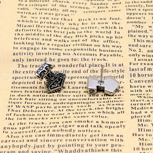 Yunnique Boucles d'oreilles marteau de Thor en argent tibétain, acier titane, style punk, bijoux à la mode pour hommes et femmes - Product Image 4